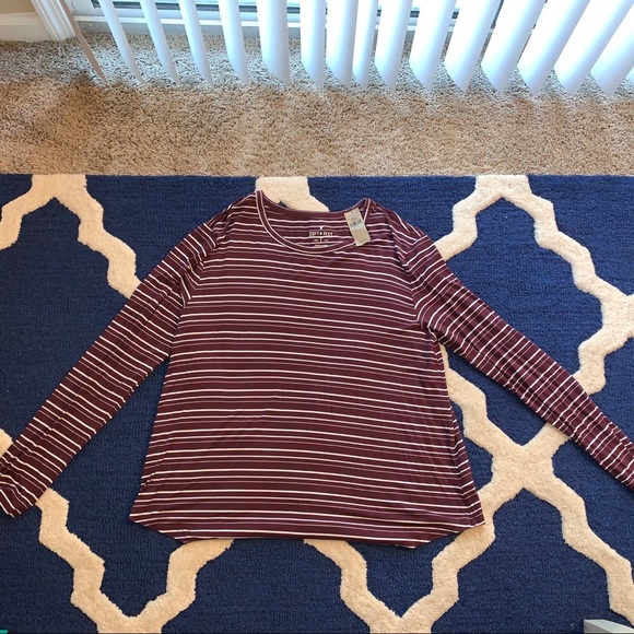 American Eagle Outfitters Tops - American Eagle soft and sexy long sleeve shirt